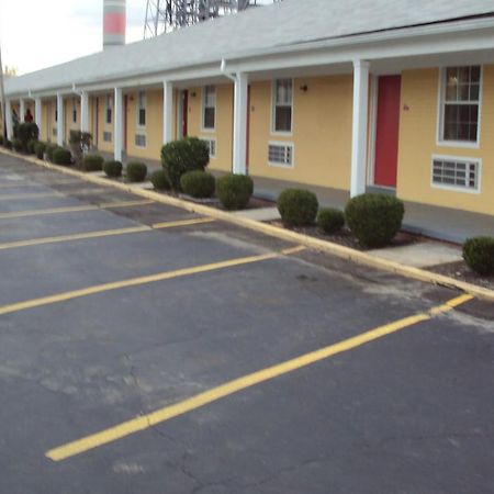 Sunrise Inn - Brownsville Экстерьер фото
